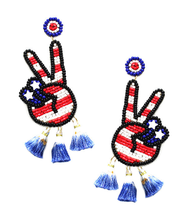 HANDMADE MULTI SEEDBEAD PATRIOTIC AMERICAN FLAG THEME EARRING -
